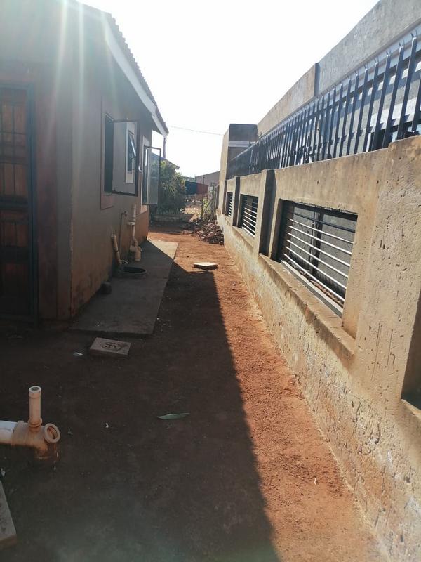 2 Bedroom Property for Sale in Soshanguve South Gauteng