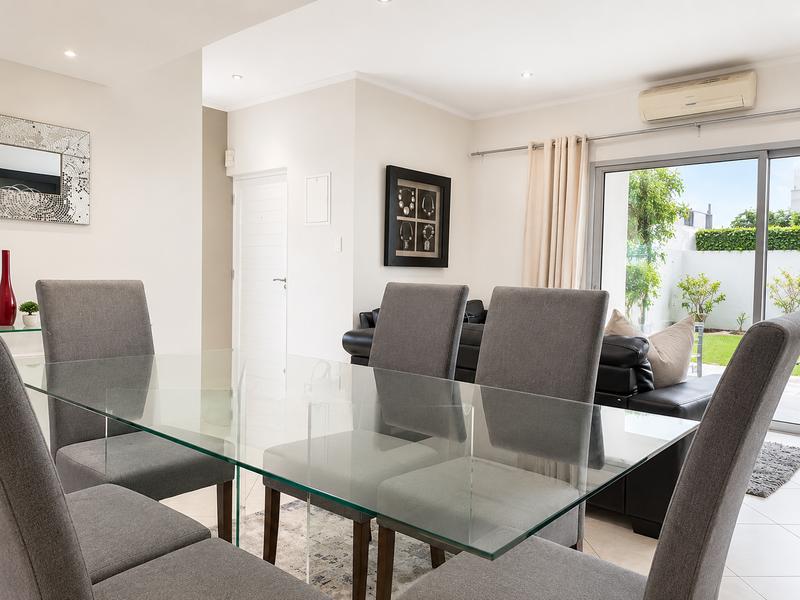 To Let 2 Bedroom Property for Rent in Morningside Gauteng