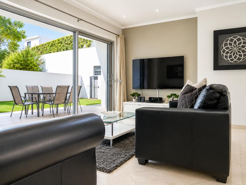 To Let 2 Bedroom Property for Rent in Morningside Gauteng