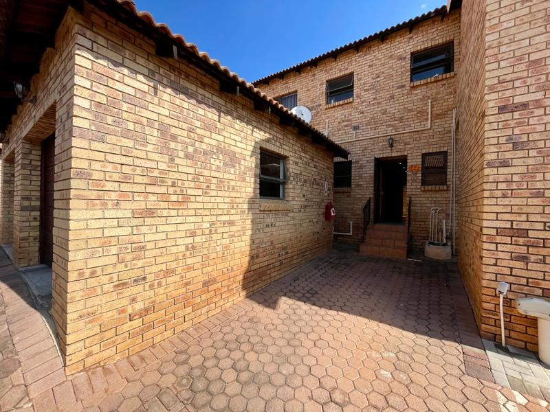3 Bedroom Property for Sale in Chancliff Ridge Gauteng