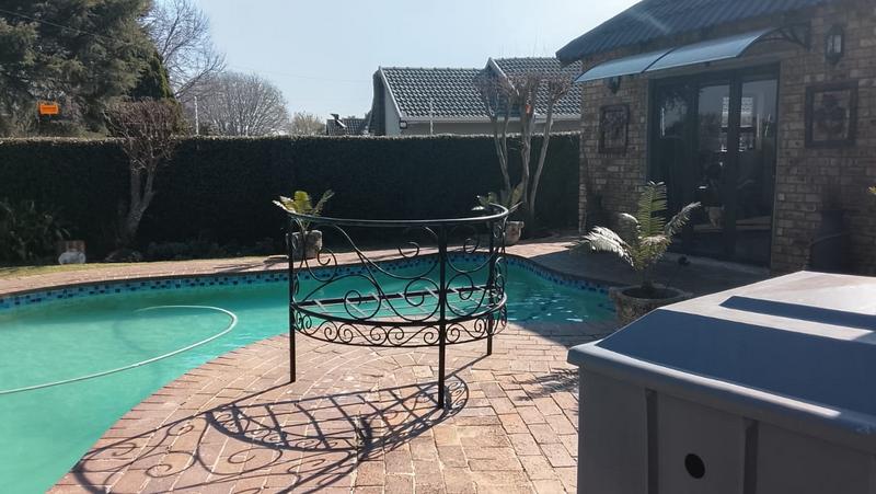 4 Bedroom Property for Sale in Greenhills Gauteng