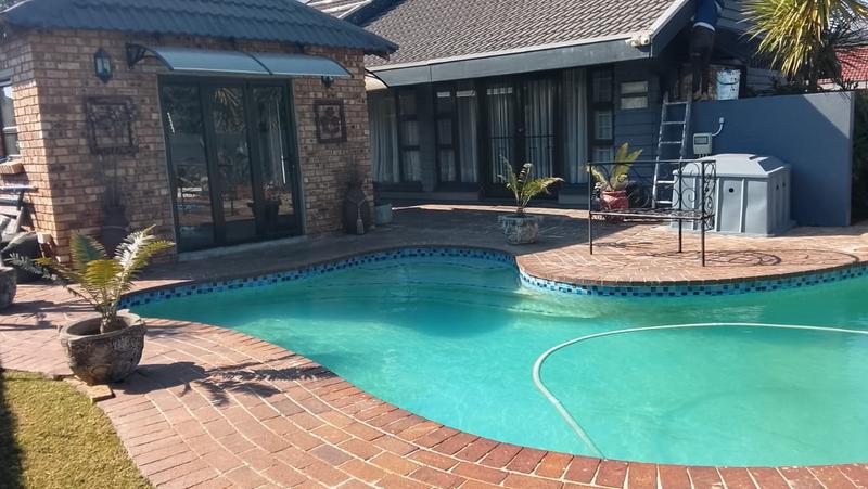 4 Bedroom Property for Sale in Greenhills Gauteng