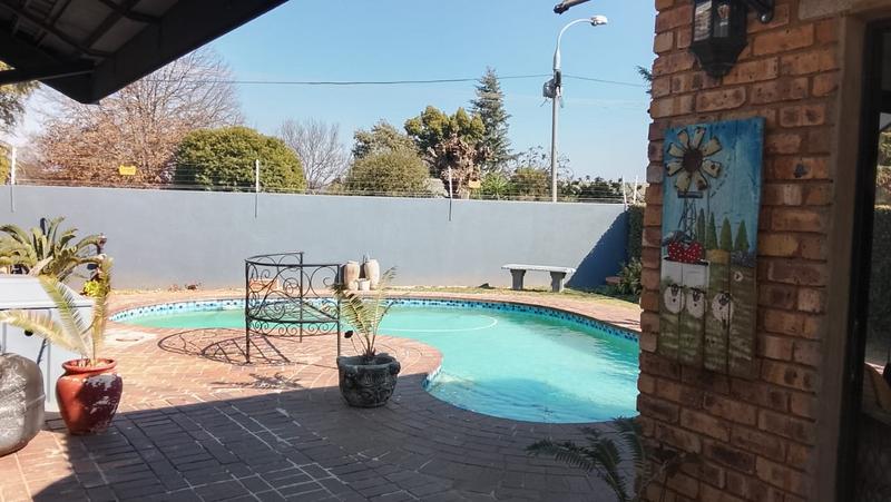 4 Bedroom Property for Sale in Greenhills Gauteng