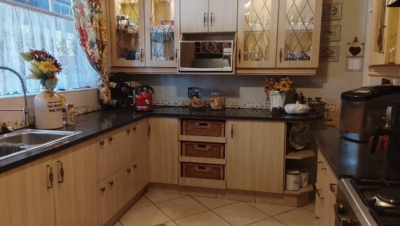 4 Bedroom Property for Sale in Greenhills Gauteng