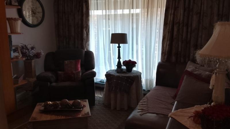 4 Bedroom Property for Sale in Greenhills Gauteng