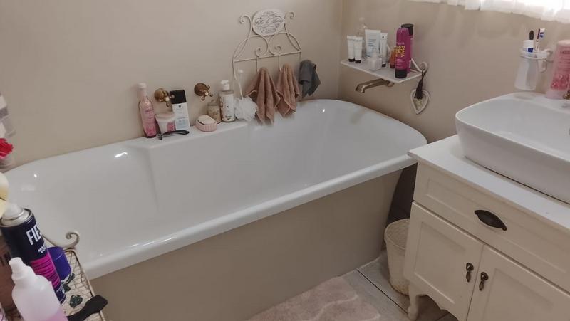 4 Bedroom Property for Sale in Greenhills Gauteng
