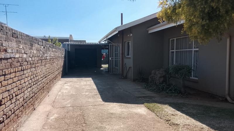 3 Bedroom Property for Sale in Randgate Gauteng
