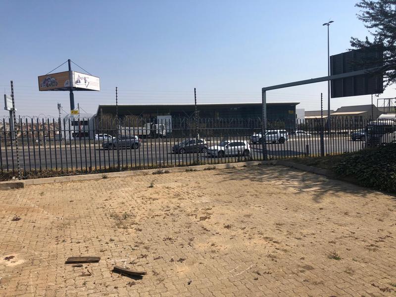 To Let Commercial Property for Rent in Halfway House Gauteng