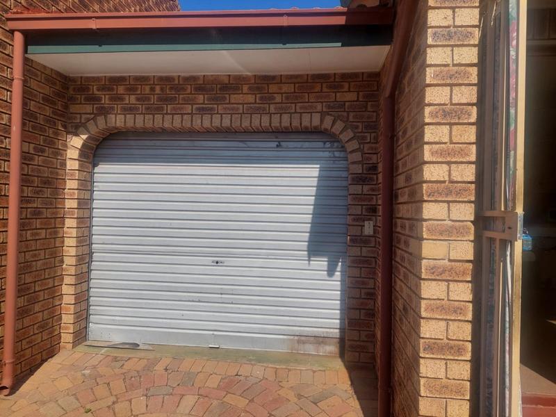 2 Bedroom Property for Sale in Randpoort Gauteng