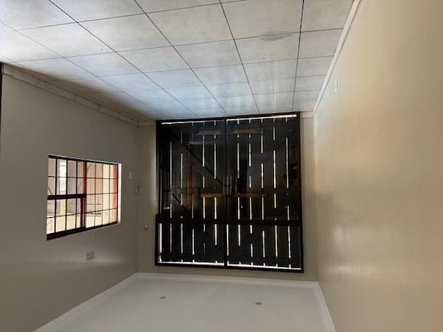 To Let Commercial Property for Rent in Edenvale Gauteng