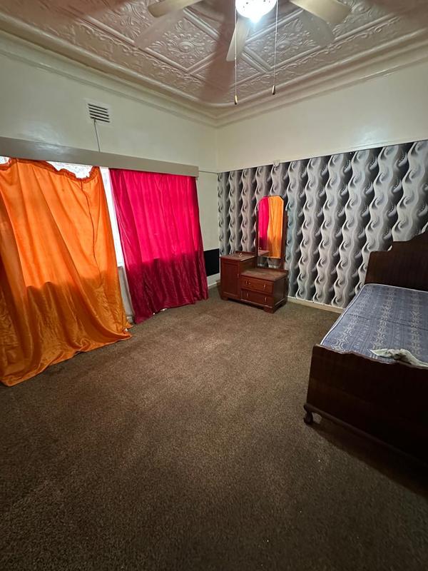 6 Bedroom Property for Sale in Geduld Gauteng