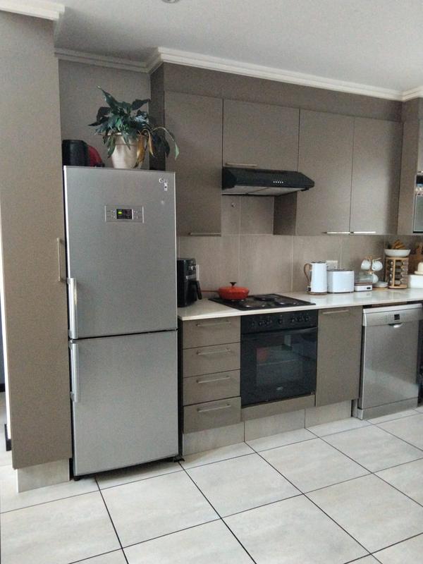 2 Bedroom Property for Sale in Lonehill Gauteng
