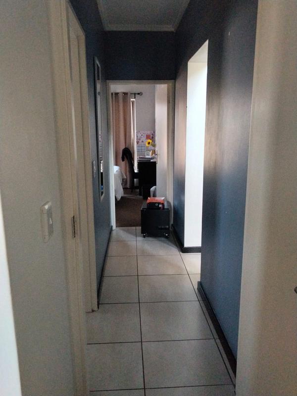 2 Bedroom Property for Sale in Lonehill Gauteng