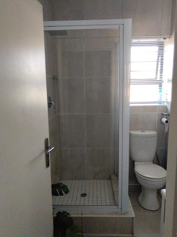 2 Bedroom Property for Sale in Lonehill Gauteng