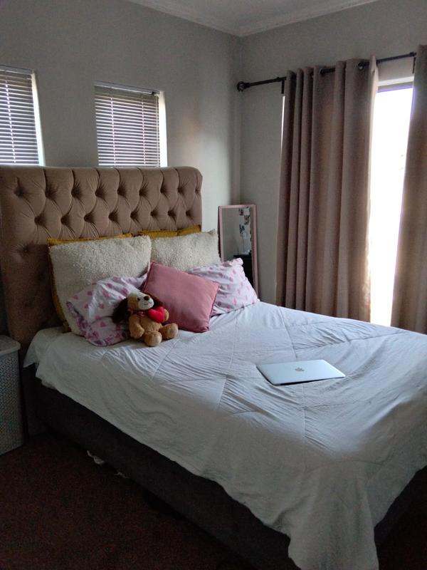 2 Bedroom Property for Sale in Lonehill Gauteng