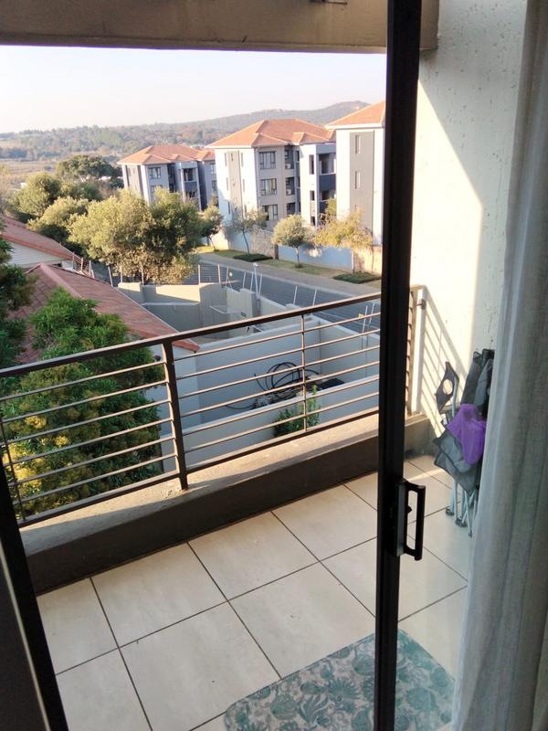 2 Bedroom Property for Sale in Lonehill Gauteng