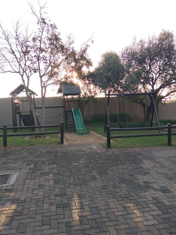 2 Bedroom Property for Sale in Lonehill Gauteng