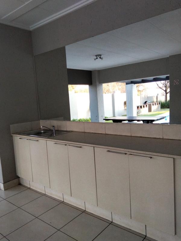 2 Bedroom Property for Sale in Lonehill Gauteng