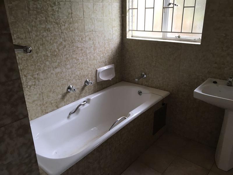 To Let 3 Bedroom Property for Rent in Faerie Glen Gauteng