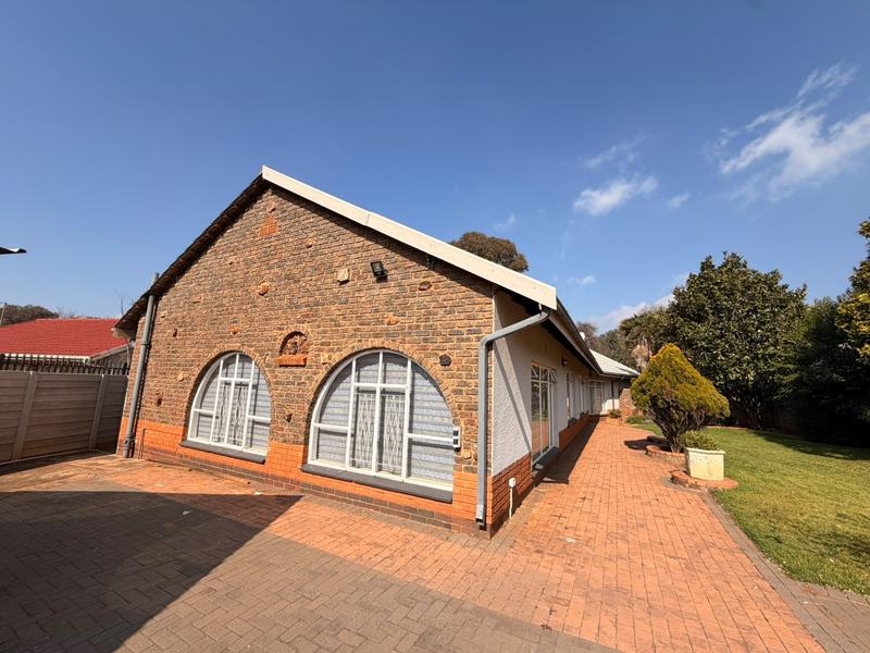 To Let 5 Bedroom Property for Rent in Henley on Klip Gauteng