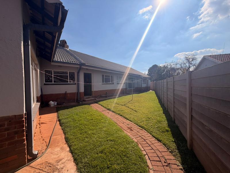 To Let 5 Bedroom Property for Rent in Henley on Klip Gauteng