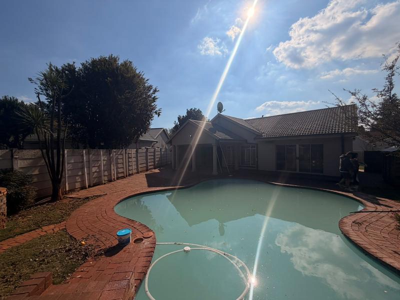 To Let 5 Bedroom Property for Rent in Henley on Klip Gauteng