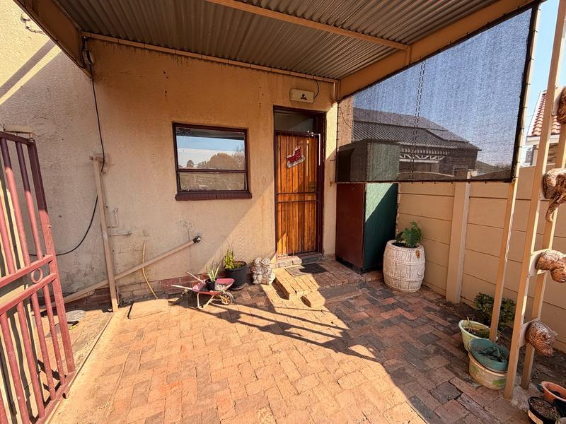 3 Bedroom Property for Sale in Golf Park Gauteng