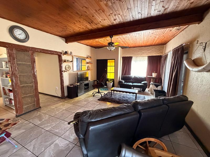 3 Bedroom Property for Sale in Golf Park Gauteng
