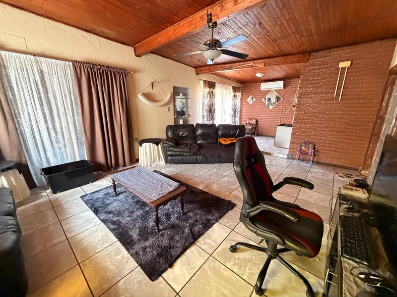 3 Bedroom Property for Sale in Golf Park Gauteng