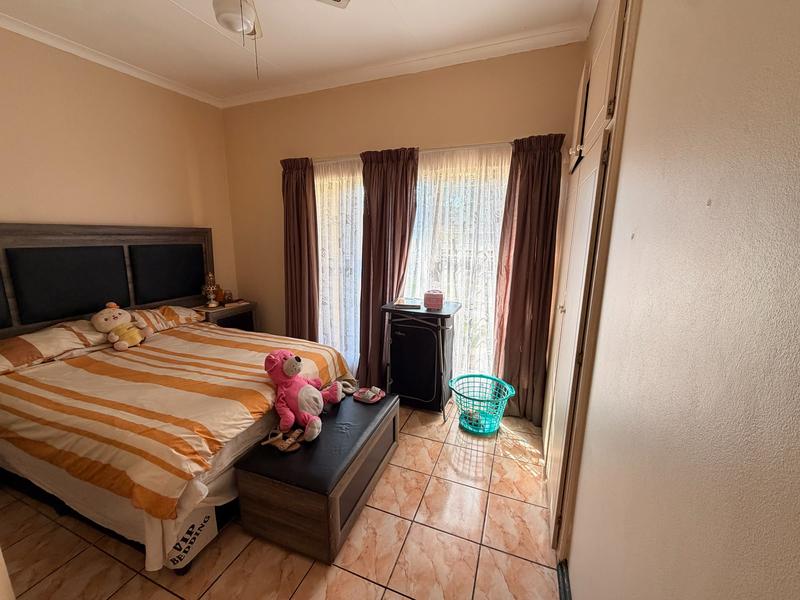3 Bedroom Property for Sale in Golf Park Gauteng