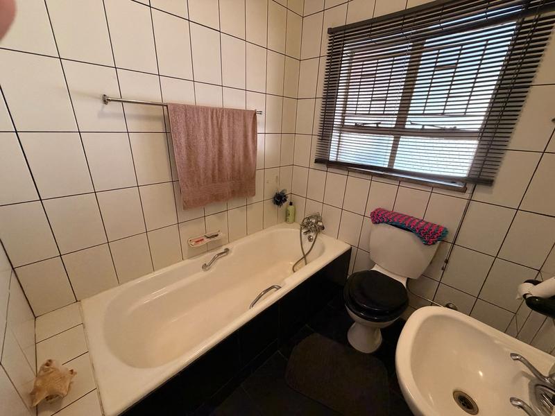 3 Bedroom Property for Sale in Golf Park Gauteng