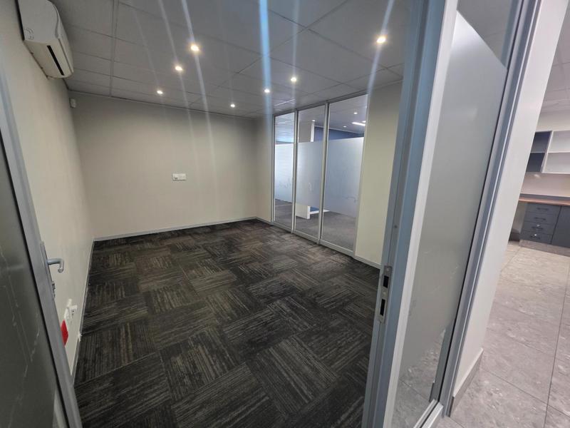 To Let Commercial Property for Rent in Faerie Glen Gauteng