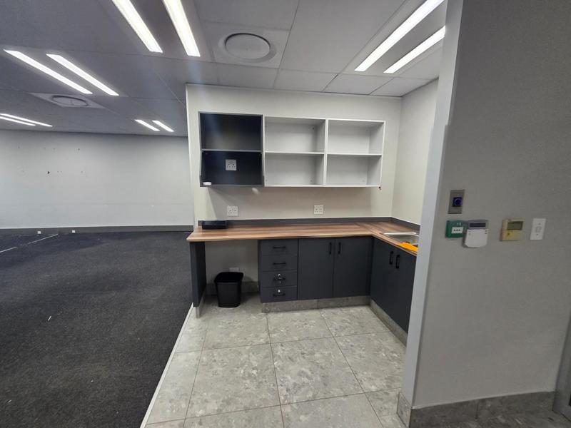 To Let Commercial Property for Rent in Faerie Glen Gauteng
