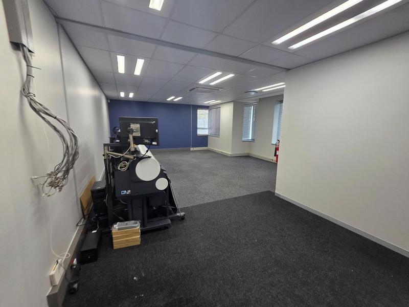 To Let Commercial Property for Rent in Faerie Glen Gauteng