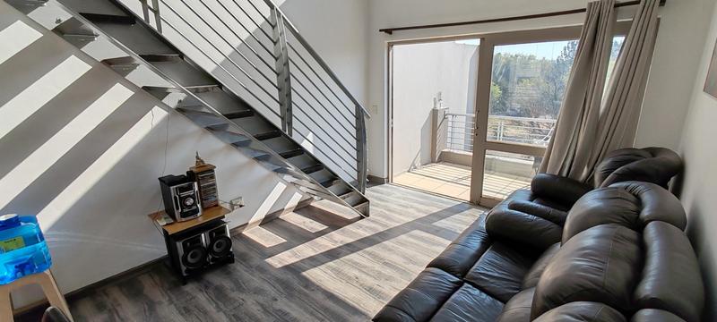 1 Bedroom Property for Sale in Sunninghill Gauteng