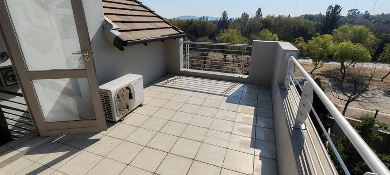 1 Bedroom Property for Sale in Sunninghill Gauteng