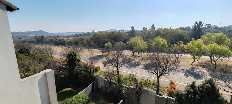 1 Bedroom Property for Sale in Sunninghill Gauteng