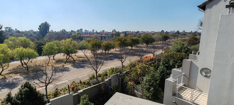 1 Bedroom Property for Sale in Sunninghill Gauteng