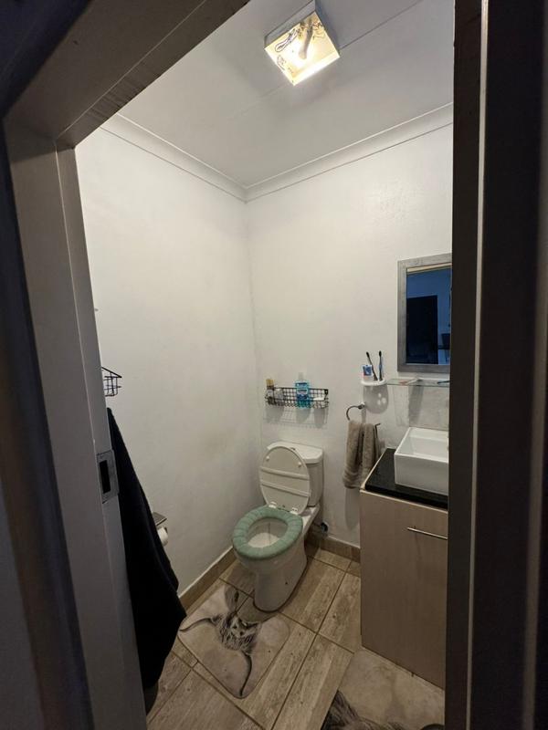 To Let 2 Bedroom Property for Rent in Murrayfield Gauteng