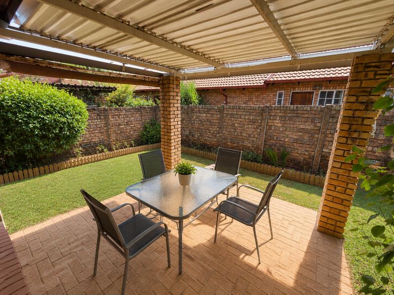 2 Bedroom Property for Sale in Elardus Park Gauteng