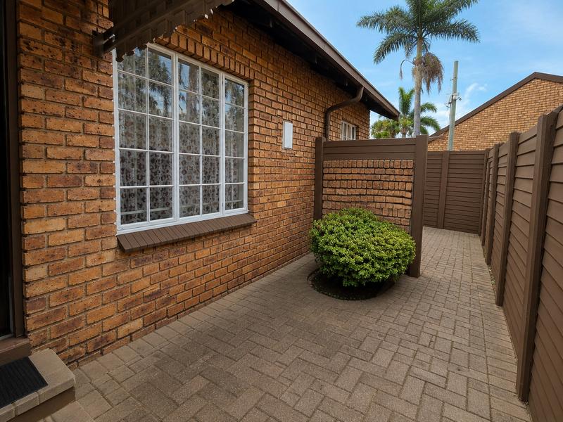 2 Bedroom Property for Sale in Elardus Park Gauteng