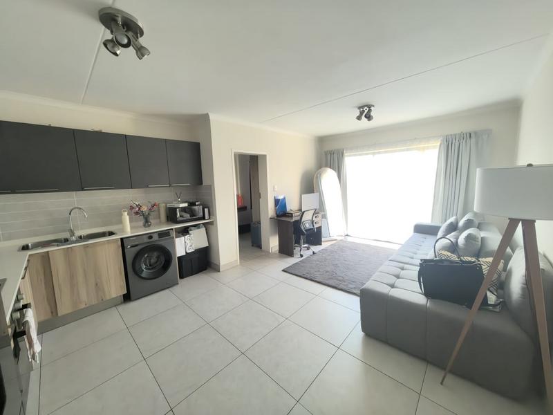 1 Bedroom Property for Sale in Modderfontein Gauteng
