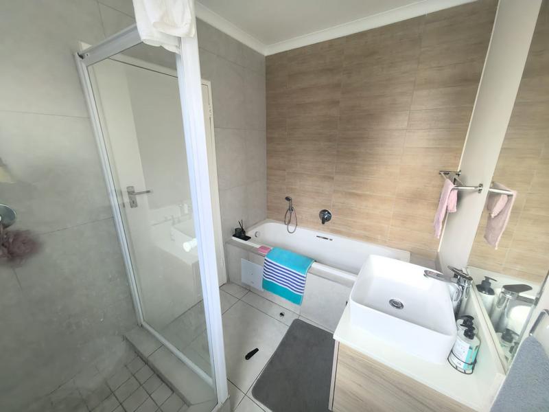 1 Bedroom Property for Sale in Modderfontein Gauteng