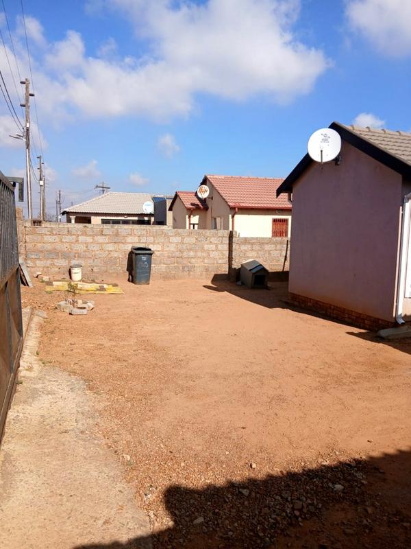 2 Bedroom Property for Sale in Bram Fischerville Gauteng