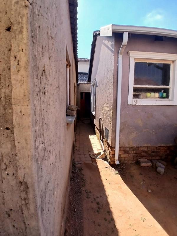2 Bedroom Property for Sale in Bram Fischerville Gauteng