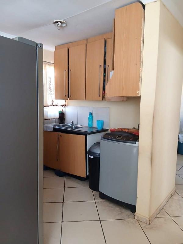 2 Bedroom Property for Sale in Bram Fischerville Gauteng