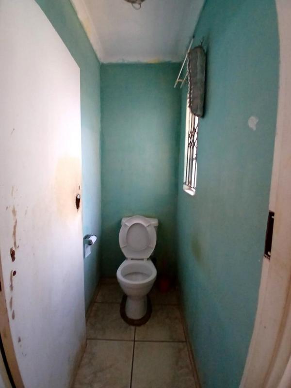 2 Bedroom Property for Sale in Bram Fischerville Gauteng