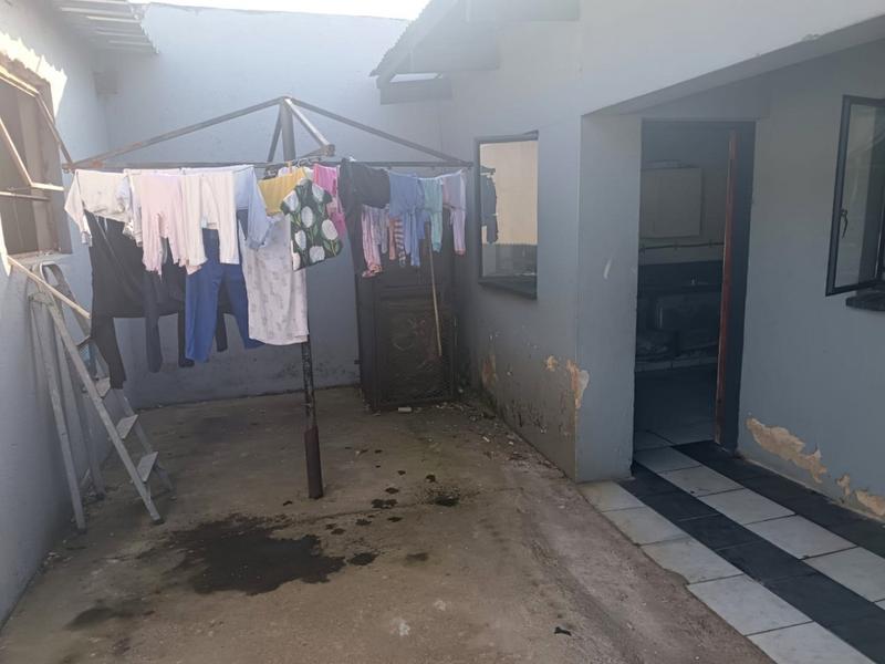4 Bedroom Property for Sale in Florida Gauteng