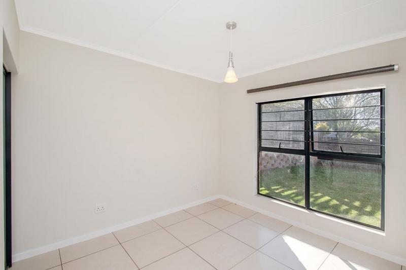 To Let 3 Bedroom Property for Rent in Fourways Gauteng