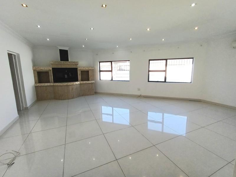 4 Bedroom Property for Sale in Erasmia Gauteng